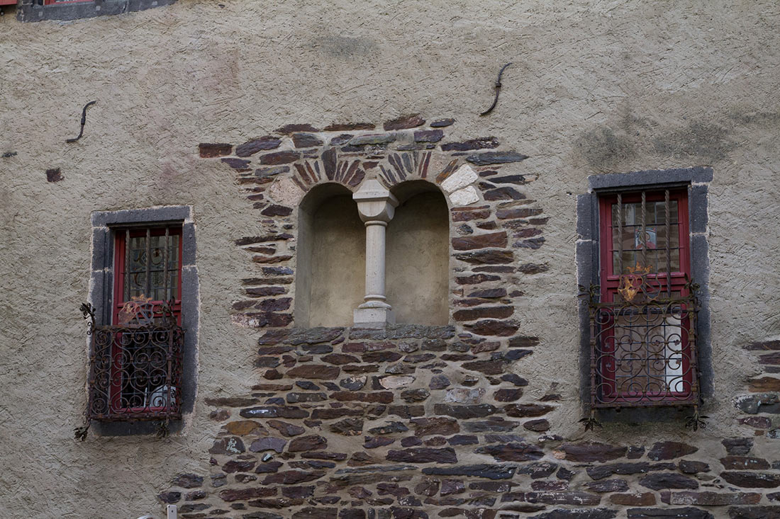 Eltz Castle