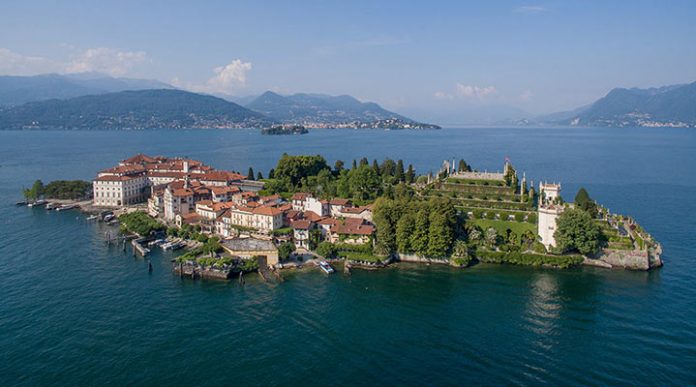 Borromeo palace on Isola Bella: a fairy tale on a fairy island
