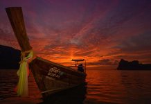 Phi Phi Archipelago: a paradise for honeymooners and divers