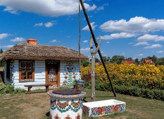 Zalipie: the most colorful village of Poland