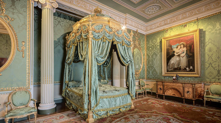 Royal bedchambers: 30 most luxurious bedrooms at royal castles and palaces