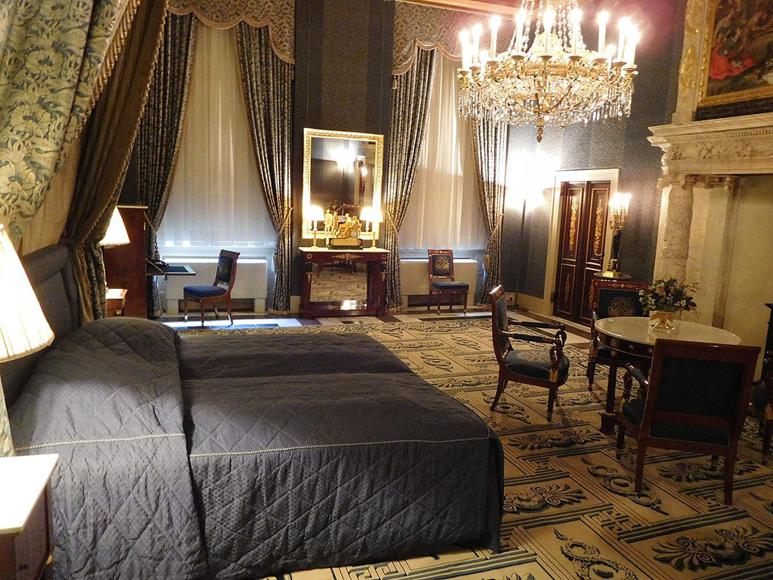 Bedroom in the Royal Palace of Amsterdam