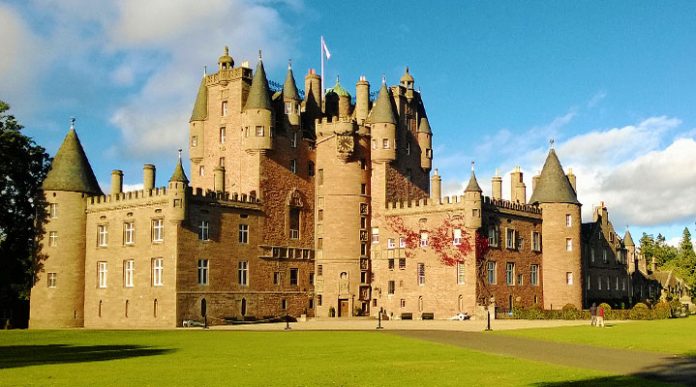 Castles in Scotland: 10 most beautiful outposts in the land of mountains and icy lakes