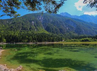 14 Fairytale places that enthusiasts of crystal waters definitely must visit