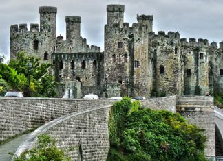 The charm of power: 20 most beautiful and particular fortresses in the world