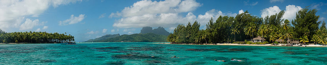 View of the island from the side of the lagoon