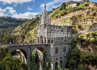 7 Unusual buildings erected in the most absurd and inappropriate places