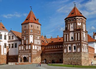 Mir Castle Complex: an exceptional example of the original Belarusian Gothic architecture of the Middle Ages