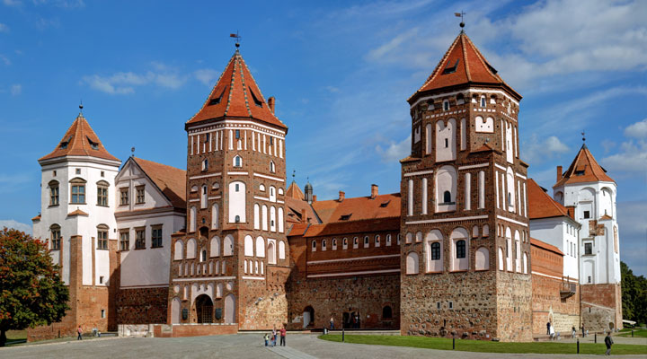 Mir Castle Complex: an exceptional example of the original Belarusian Gothic architecture of the Middle Ages