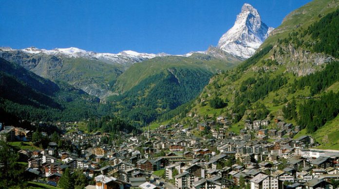 Small towns in Switzerland: 10 charming places you obviously should visit