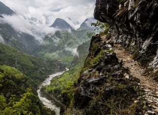 Taroko gorge: impressive marble canyon with insanely beautiful views