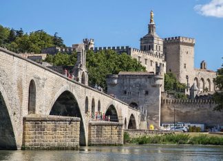 Ancient Avignon: the city of Roman Popes in French Provence