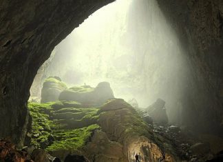 Son Doong: the cave of a mountain river