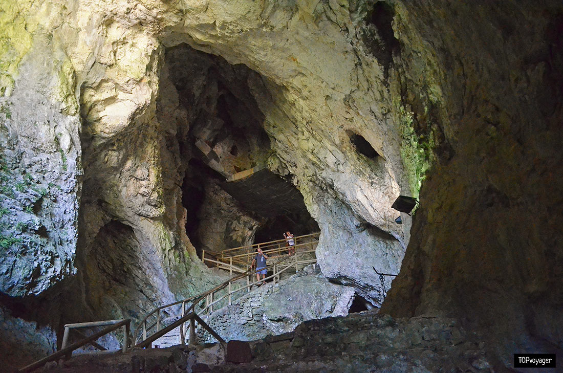 Predjama Castle