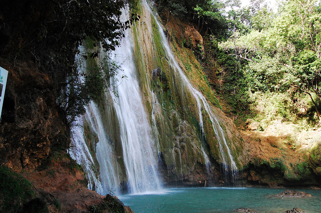 El Limón Waterfall