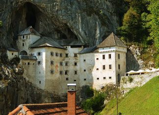 The most famous castles in the world: places worth we knew more about