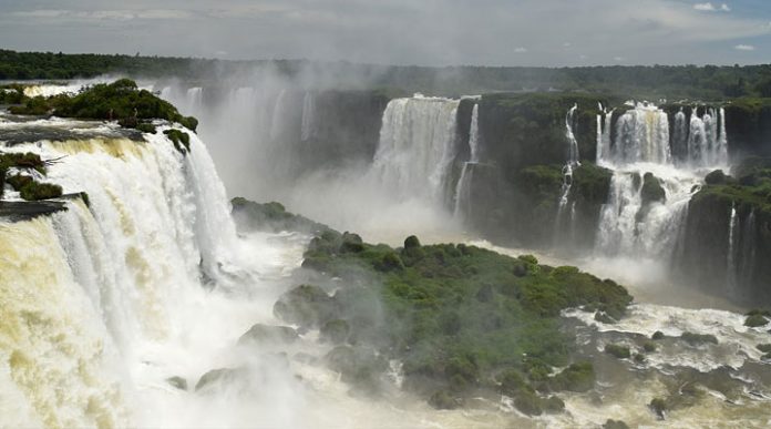 Iguazu Falls: magnificent wonder of South America