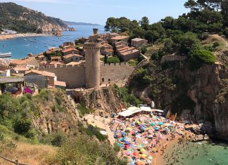 Most beautiful beaches of Spain: the best places for those who need an exquisite bliss