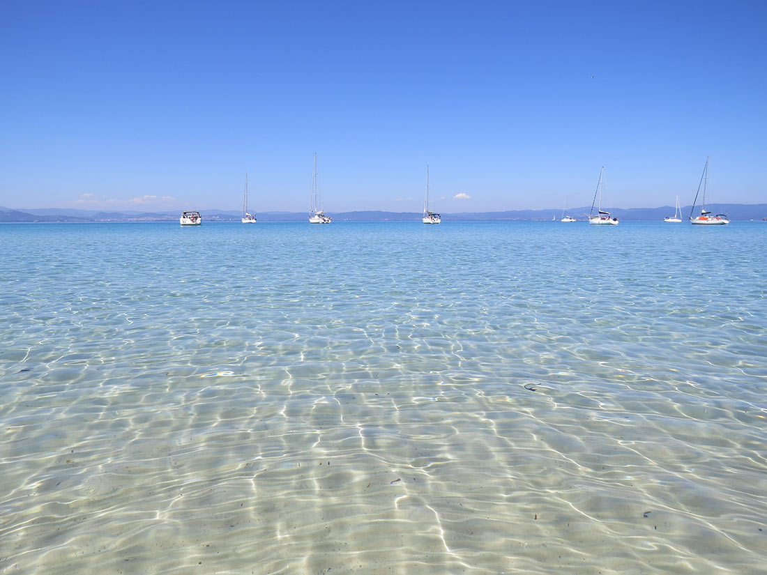 Beach on the island of Île de Porquerolles