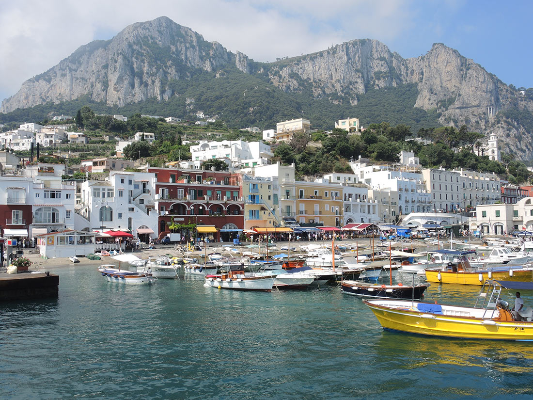 Capri port