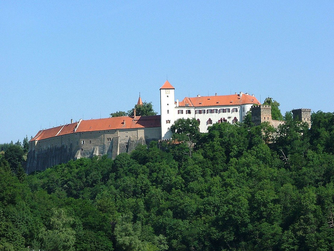 General view of the Bitov Castle