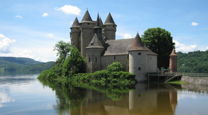 Château de Val: a unique French wonder on the water