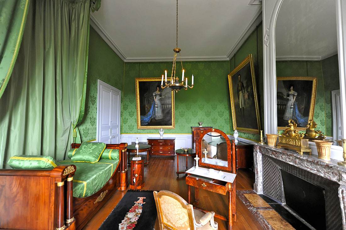 The bedroom of Dorothea, the future Duchess of Dino at the Château de Valençay