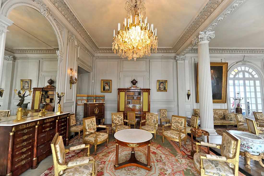 Grand salon at the Château de Valençay