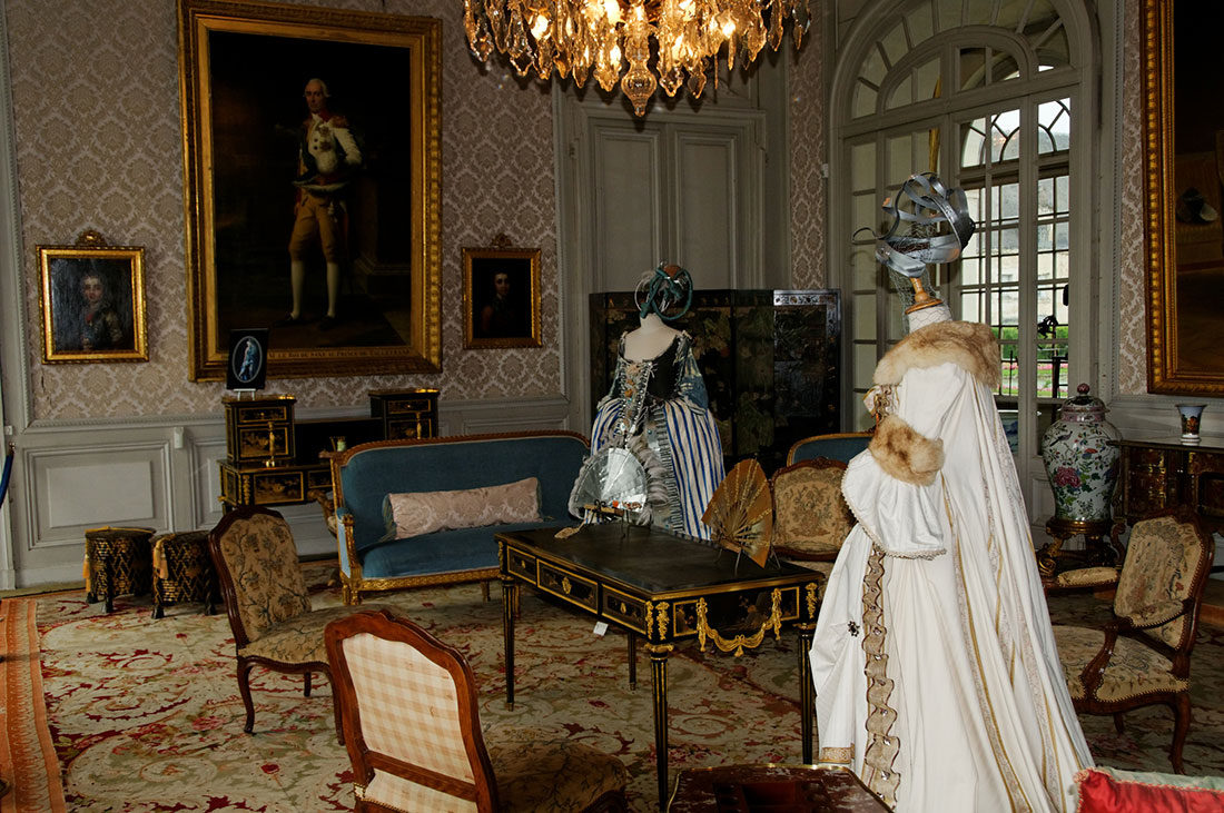 Blue salon at the Château de Valençay