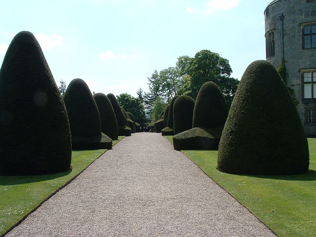 Chirk Castle garden