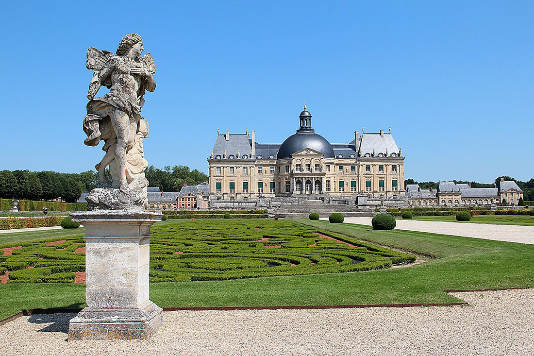 Gardens of the palace of Vaux-le-Vicomte