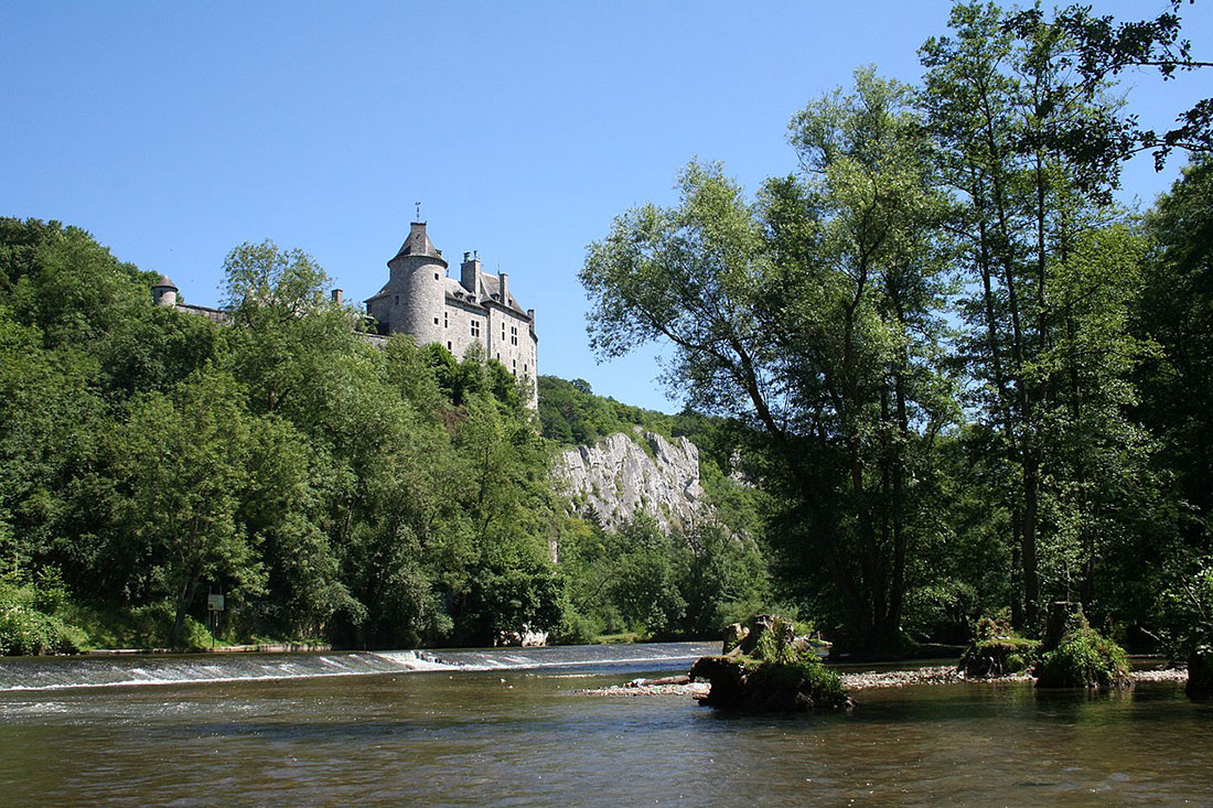 View of the castle Walzin from the river Lesse