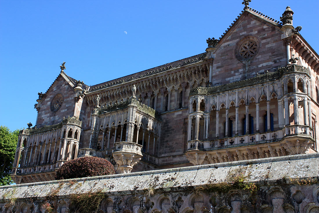 Sobrellano Palace