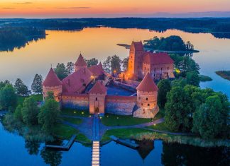 Trakai Castle: the largest and most famous outpost of Lithuania