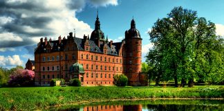 Vallø Castle: one of the most famous historical monuments in Denmark