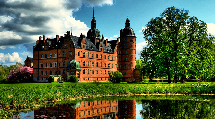 Vallø Castle: one of the most famous historical monuments in Denmark