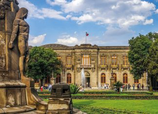 Chapultepec Castle: the only citadel on the North American continent