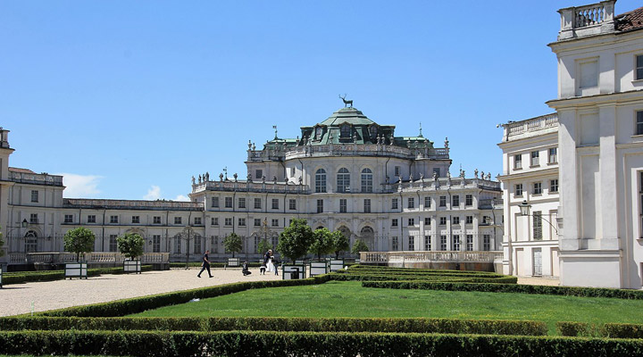 The hunting lodge of Stupinigi – luxurious palace of the royal house of Savoy