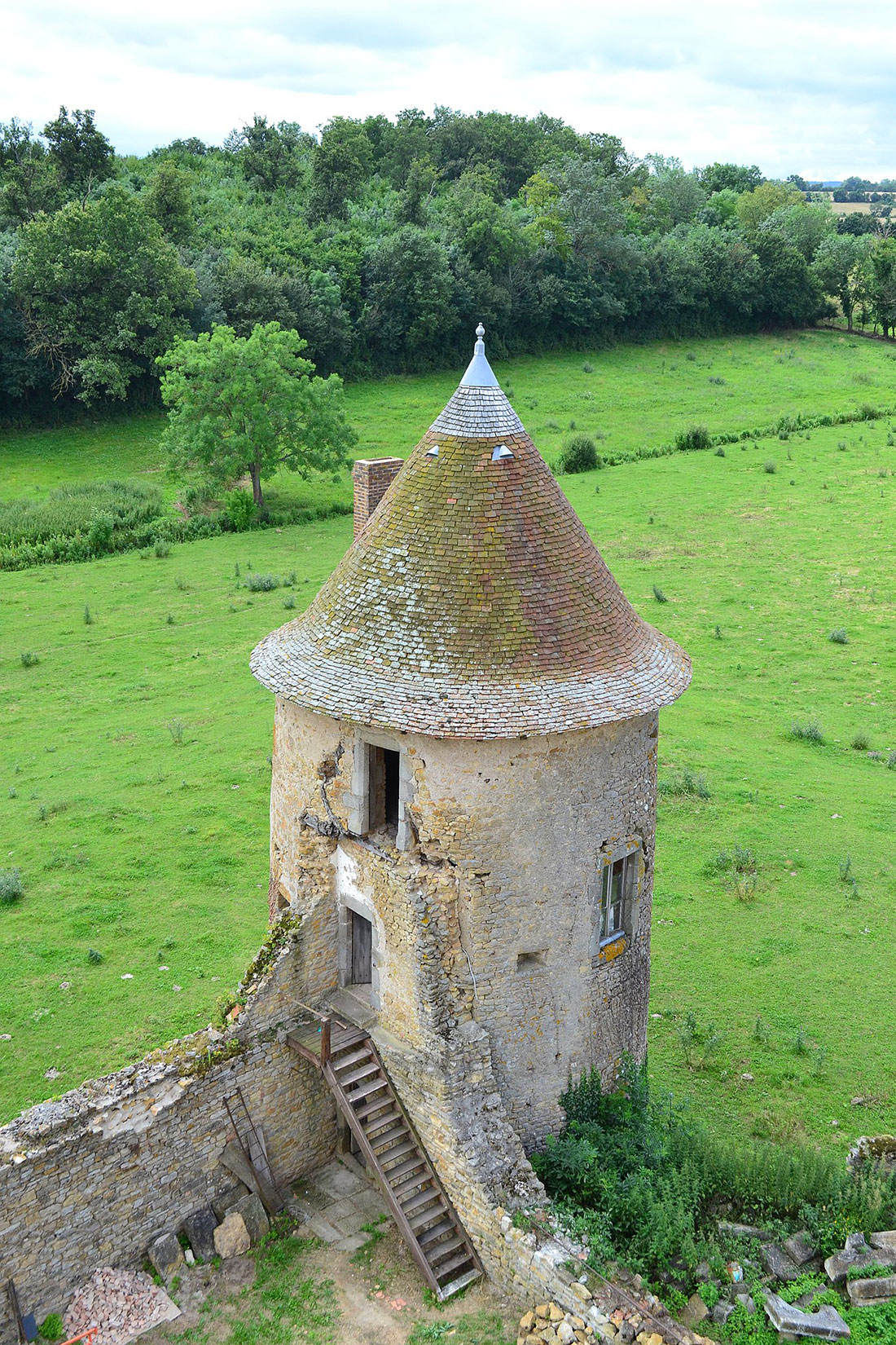 Sarzay Castle