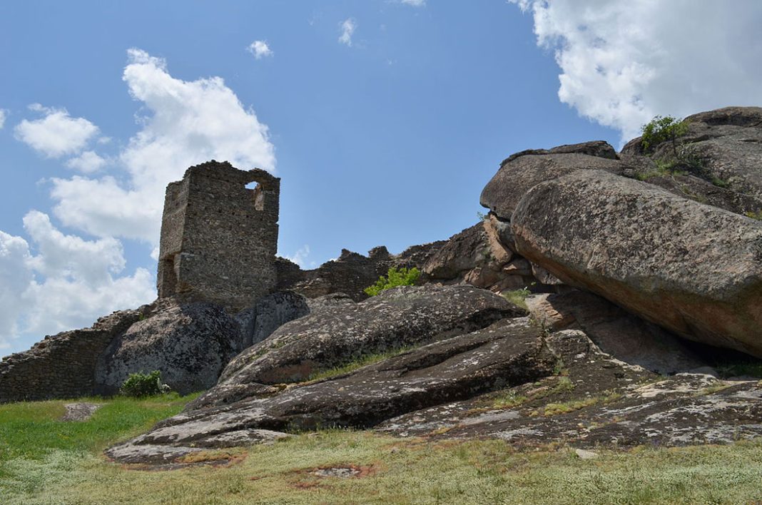 Castles in North Macedonia: 5 secrets of one of the last unexplored ...