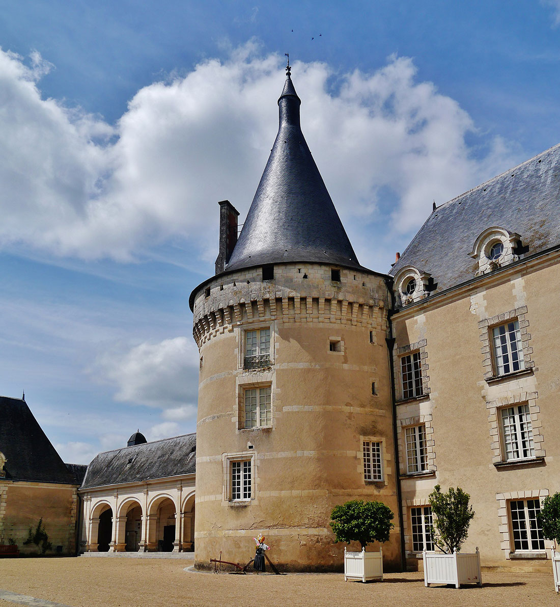 Azay-le-Ferron Castle