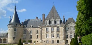 Azay-le-Ferron Castle: one of the oldest houses of the noble families of France