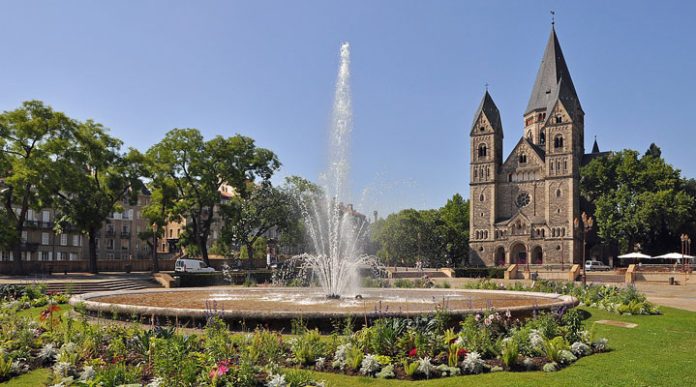 Metz: “Holy Fortress of the Mediomatrici”