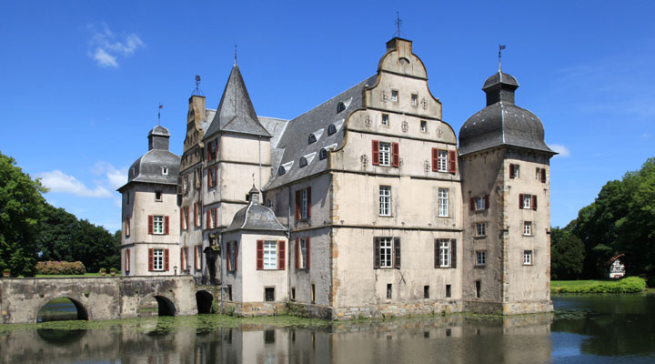 Bodelschwingh Castle: one of the most beautiful water castles in Germany