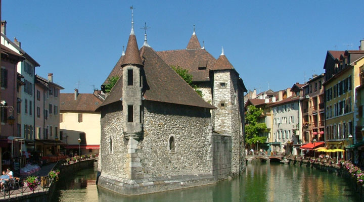 Picturesque Annecy: Venice of Savoie in the foothills of the Alps