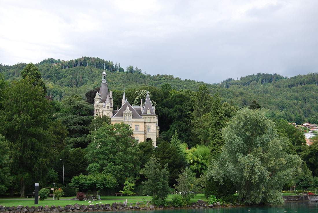 Hünegg Castle