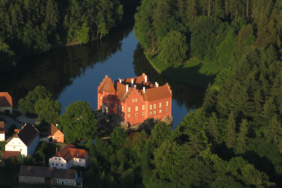 Červená Lhota Castle