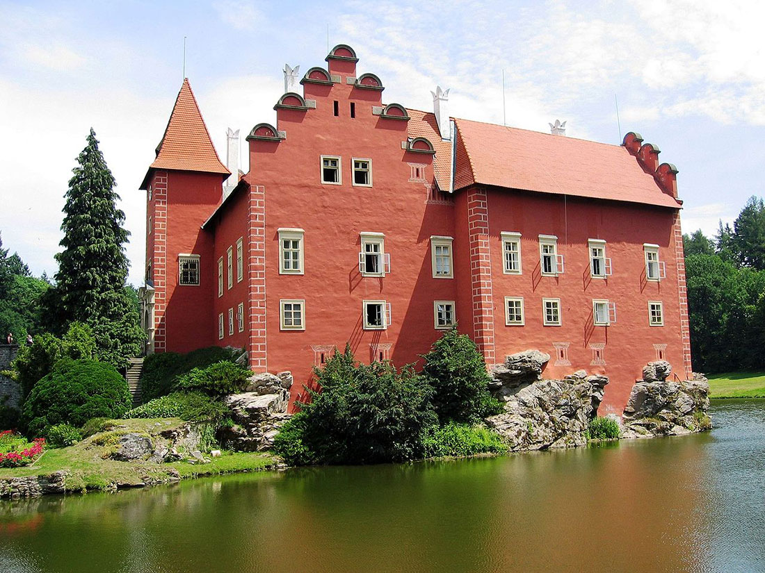 Červená Lhota Castle