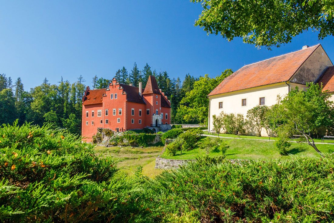 Červená Lhota Castle