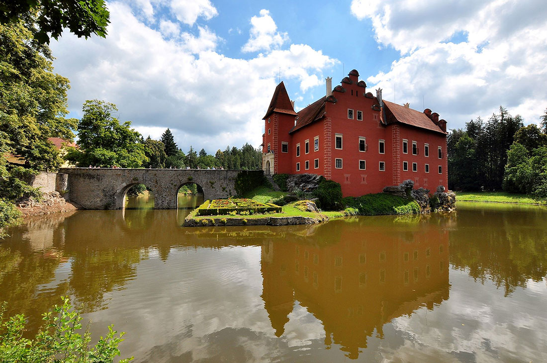 Červená Lhota Castle